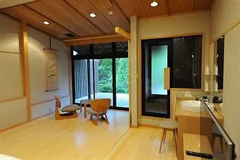 Kaiseki Ryokan Ashikari Yugawara